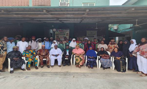 KemPatriot's tweet photo. 1/2)
*Summit University Empowers Lagos State Schools with Innovative Capacity Building Programme*
21st August 2023- In a remarkable initiative aimed at elevating educational standards, @SummitUniOffa ( #SUNoffa) hosted an engaging two-day capacity-building programme for educators & students across Lagos State. The event, which drew participation from two prominent institutionsโAnsar-Ud-Deen Grammar,Randle Avenue and Ansar-Ud-Deen Academy, Surulereโgarnered enthusiastic acclaim from school principals, education officials, & attendees.
The programme provided a dynamic platform that united facilitators, educators, & students from diverse backgrounds for an enlightening experience. With its focus on embracing 21st-century dynamics, the event aligned seamlessly with @SummitUniOffa University's commitment to fostering a modern and innovative educational environment.
Delving into a spectrum of essential skills tailored for the challenges and prospects of the 21st century, the capacity-building programme proved comprehensive and relevant. Highlights of the programme encompassed:
1. Leadership Training: Instilling leadership qualities and skills in students, empowering them for future leadership roles.
2. Introduction to Artificial Intelligence: Equipping participants with fundamental AI insights, a pivotal asset in today's tech-driven world.
3. Exploring Careers in the 21st Century: Offering insight into emerging career avenues and the necessary skills for success.
4. Micro-Credentials: Presenting specialized courses and certifications to bolster employability.
5. Drone Building and Piloting: Nurturing hands-on skills in drone technology, aligning with the modern era's innovations.
Furthermore, educators also participated in enriching sessions, such as:
a. 21st-Century Teaching Tools: Empowering educators with modern teaching methodologies and tools.
b. Financial Literacy: Enhancing financial awareness and responsibility among teachers.
c. Green Energy Generation: Promoting environmental consciousness and sustainable energy solutions.
The impact of the programme was palpable, resonating through heartfelt expressions of gratitude from school principals Alhaji M. A. Badru of Ansar-Ud-Deen Grammar and Alhaji A.O. Abdulkareem of Ansar-Ud-Deen Academy. They lauded Summit University, Offa for pioneering such a valuable initiative and expressed hopes for ongoing collaborations of this nature.
This educational endeavour undeniably enhanced the skills and knowledge of both educators and learners, establishing a solid foundation for academic growth. Among the attendees, a few exceptional students were acknowledged for their active engagement through Summit University, Offa complimentary packs, further reinforcing the event's significance.
A remarkable moment during the programme was the presentation by the Head Boy of one of the participating schools, where he shared valuable insights gained from the event. His testimonial reflected the impact on personal growth and academic aspirations.
Alhaji A. A. Yusuf, in his closing remarks, extended gratitude to Summit University, its Vice-Chancellor Prof. A. M. Aibinu, and the outreach programme coordinator Mr. M.M. Suleiman. He commended their commitment to enriching schools and communities, emphasizing the alignment with the institution's mandate for annual events that uplift educational standards.
"This programme embodies our commitment to consistently uplift our educational institutions. We eagerly anticipate further collaborations with Summit University and like-minded organizations dedicated to advancing education," he affirmed.
Summit University's dedication to holistic education, blending traditional and contemporary knowledge, shone through every aspect of the programme. This collaborative two-day capacity-building initiative orchestrated by Summit University, Offa, in partnership with Ansar-Ud-Deen Grammar and Ansar-Ud-Deen Academy,
#KemKem