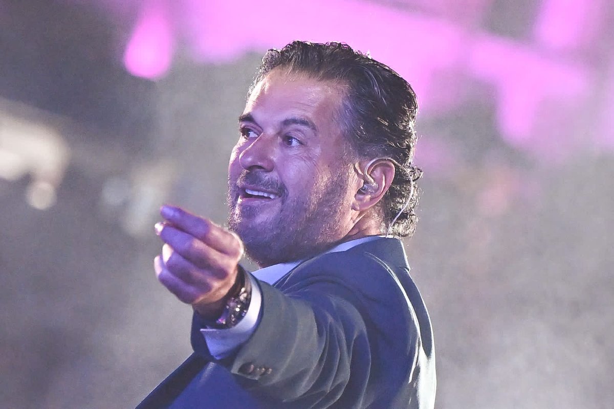 RaghebAlamaNews's tweet photo. #الآسطورة_العالمي "الرقم الصعب والمعادلة الأصعب"
بـ أجواء عالمية .. #السوبرستار #راغب_علامة يشعل حفل #رأس_الحكمة بـ #الساحل_الشمالي في #مصر
#SeaViewNorthCoast
#JDARDevelopments
@raghebalama
https://t.co/mq3sz1idyJ https://t.co/7DZDYm2eYd