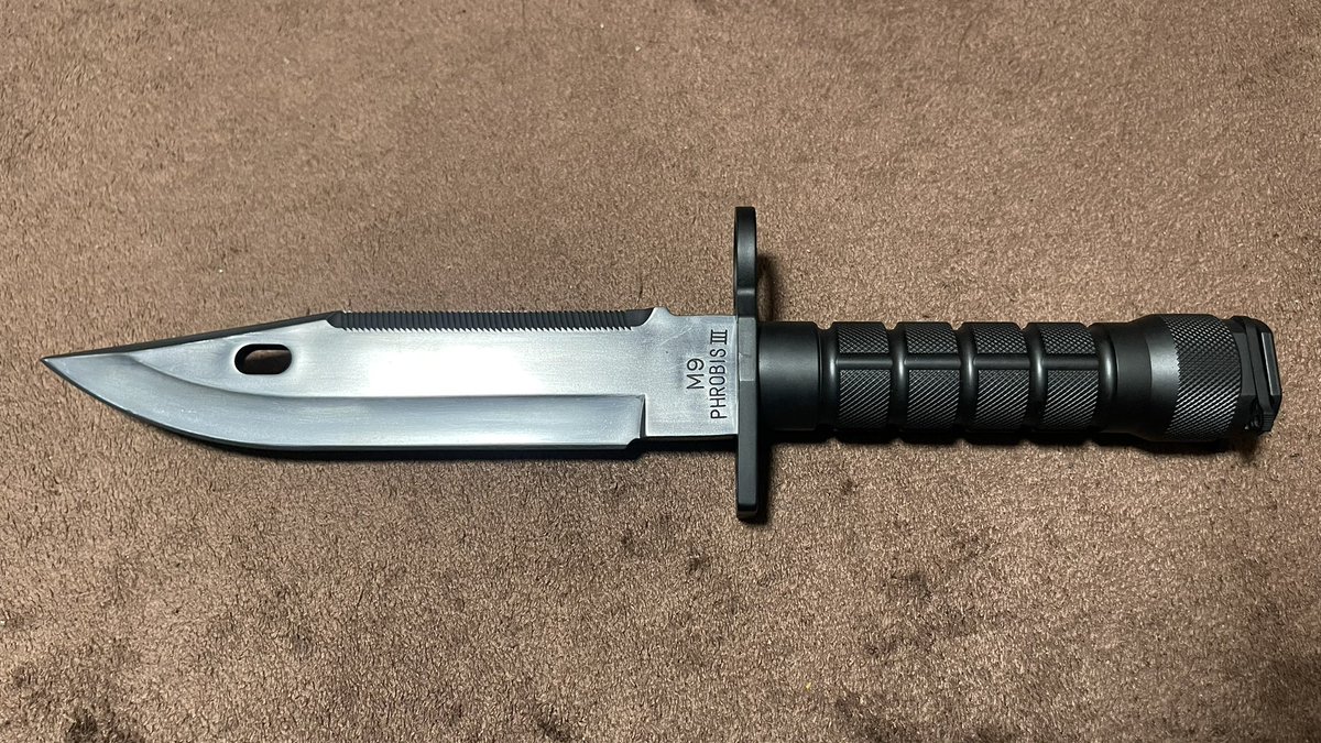 SoldierKudo's tweet photo. 銃剣(プラモデル)塗装しました

マイクロエース(アリイ)
COMBET SERIES
1/1 SCALE MODEL KIT
NO.10 M9バヨネット(銃剣)

プラ刃です
ヒケ処理無しです

#プラモデル #マイクロエース #ナイフ #サバイバルナイフ #M9バヨネット #銃剣 #プラ刃 https://t.co/kPCbxIjoPn