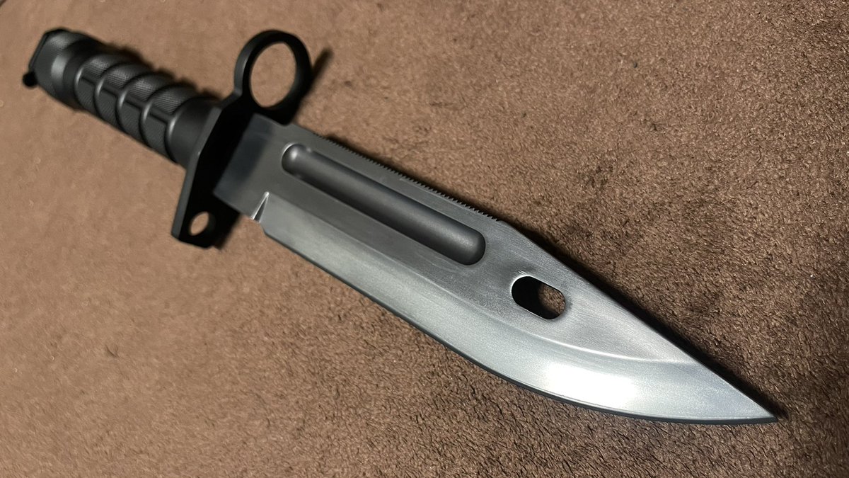SoldierKudo's tweet photo. 銃剣(プラモデル)塗装しました

マイクロエース(アリイ)
COMBET SERIES
1/1 SCALE MODEL KIT
NO.10 M9バヨネット(銃剣)

プラ刃です
ヒケ処理無しです

#プラモデル #マイクロエース #ナイフ #サバイバルナイフ #M9バヨネット #銃剣 #プラ刃 https://t.co/kPCbxIjoPn