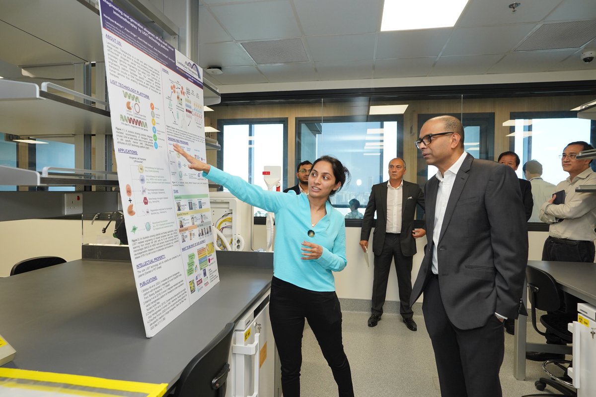 NTUsg's tweet photo. #NTUsg, @astarsg, and National Healthcare Group officially opened S$15 million #biomedtech incubator co11ab novena yesterday. Housed at the @NTU_LKCMedicine Novena campus, its proximity to a hospital, national specialty centres, and research institutions allows #startups to tap on clinical and research expertise in the vicinity to advance #healthcare #innovations. https://t.co/r3Km4fordV