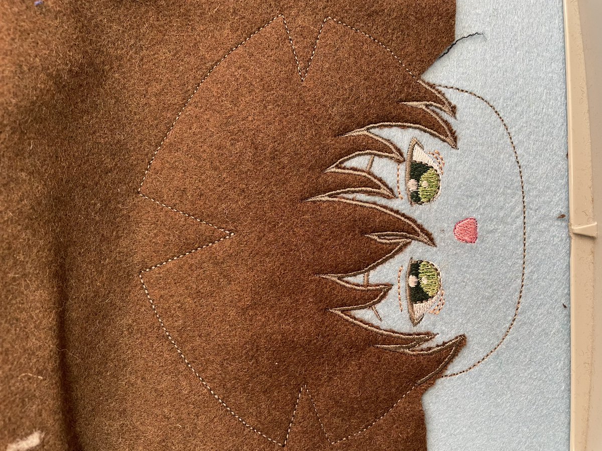 Joy17382706Joy's tweet photo. 自作ぬいの刺繍、joyならデータの作り方もお教え出来ます🙆🏻‍♀️👍
韓国･中国風のぬいも大丈夫‼️
手刺繍では時間のかかるお顔の刺繍もデータさえ作ればあっという間です⏰✨
画像のお顔で刺繍時間は20分です😳
当店でソフト購入で無料レンタルサービス有りです😘お問い合わせはLINEで📱
 #自作ぬい   #刺繍 https://t.co/6USfDfYLxi