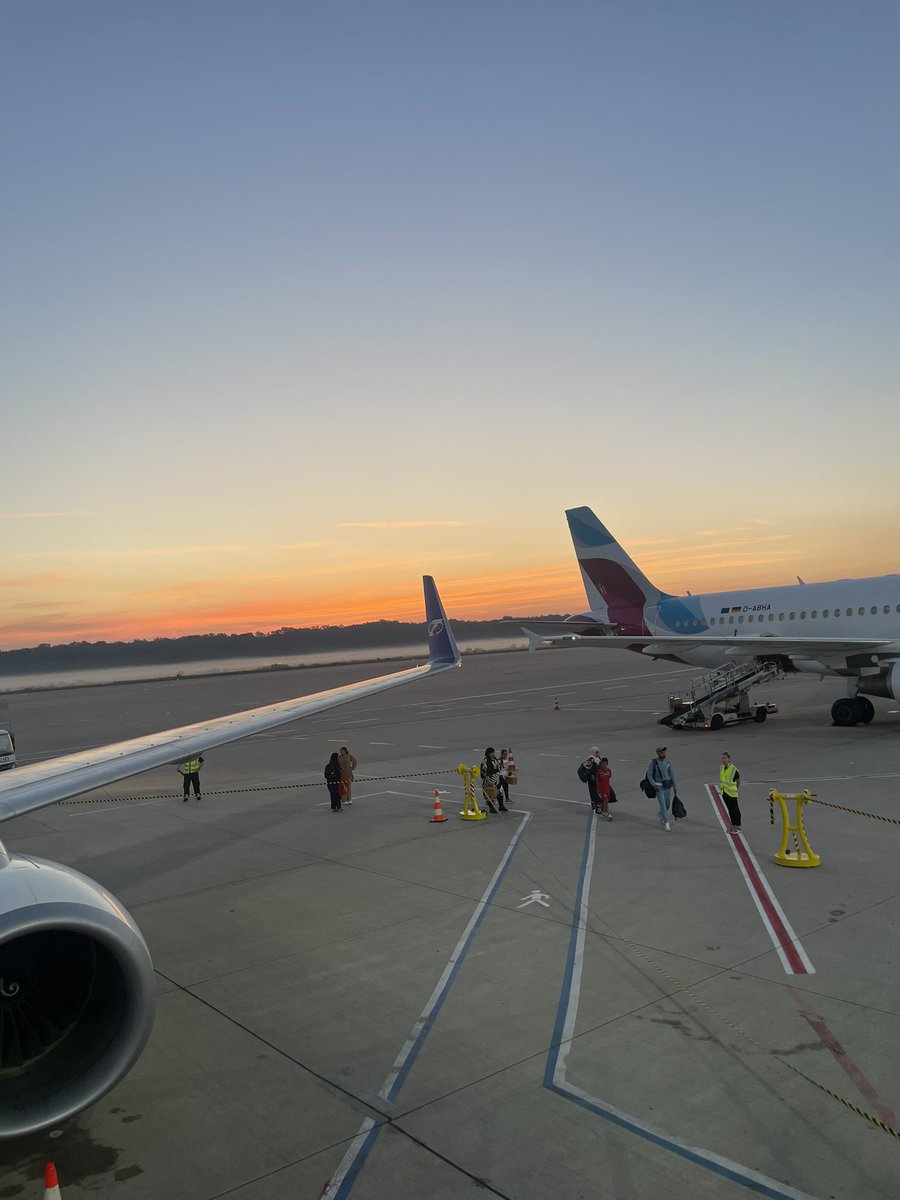 datbasick's tweet image. Pünktlich zur Gamescom und pünktlich zum weekly Freitagsstream. Alte und neue Freunde wya