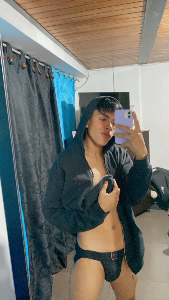 Smith__Tovar's tweet photo. Rt? 😏 https://t.co/FJ8SZ31uuV