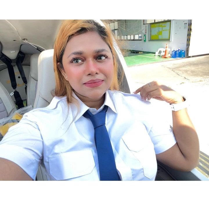 Syeda_Marjan3's tweet photo. Allhamdulillah first day of my job😊🤍 https://t.co/14ooGdmq8U
