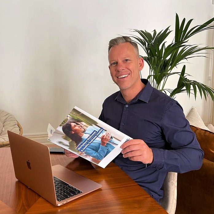 New research reveals that Australian employees rate a positive working environment as more important for their job satisfaction than more money.
 
Here’s Carl Buik, Director and Principal Consultant at Buik Health reading our latest research report:  winc.com.au/services/digit…