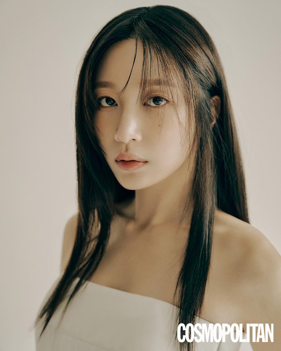 haniactivities's tweet photo. hani for cosmopolitan korea (2023) https://t.co/CIHhsfzfQj