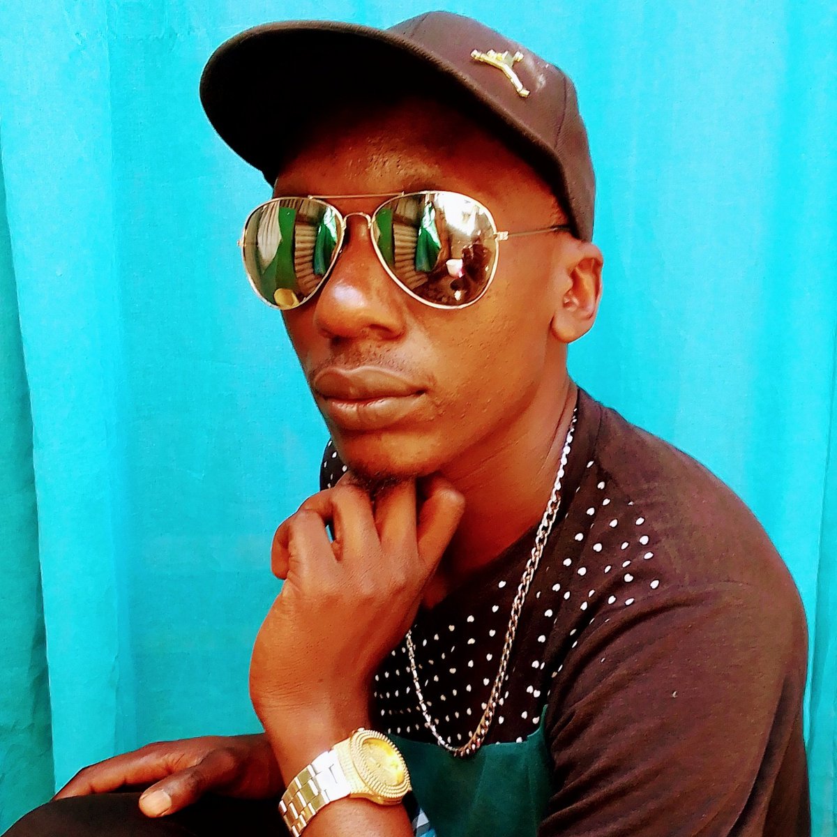 BobSilingi254's tweet photo. #NewProfilePic https://t.co/P0TF02uRfy