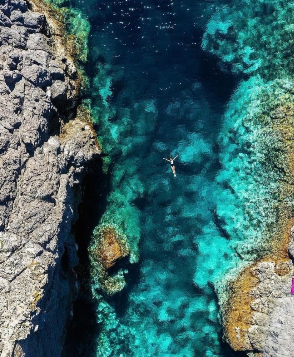 Καλημεραα!!!🧃🥪🎶🌊🏖😊☀️