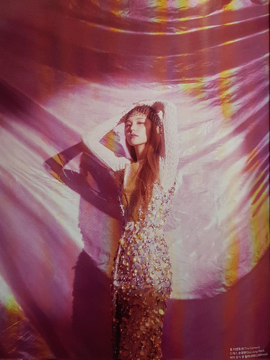 swyeji's tweet photo. is the concept “shadow”? i like it very much! lots of light play and different angles ahhh THANK YOU MARIE CLAIRE

#YEJIxMarieClaire https://t.co/2jfKAMNQJy