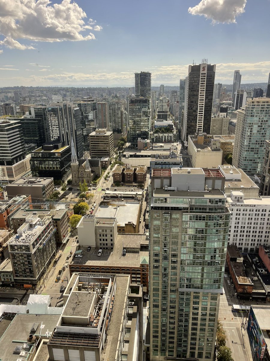 ChiaraG__'s tweet photo. Hello Vancouver! 🇨🇦🦫 #ICBM23 https://t.co/87mP2YKb3e