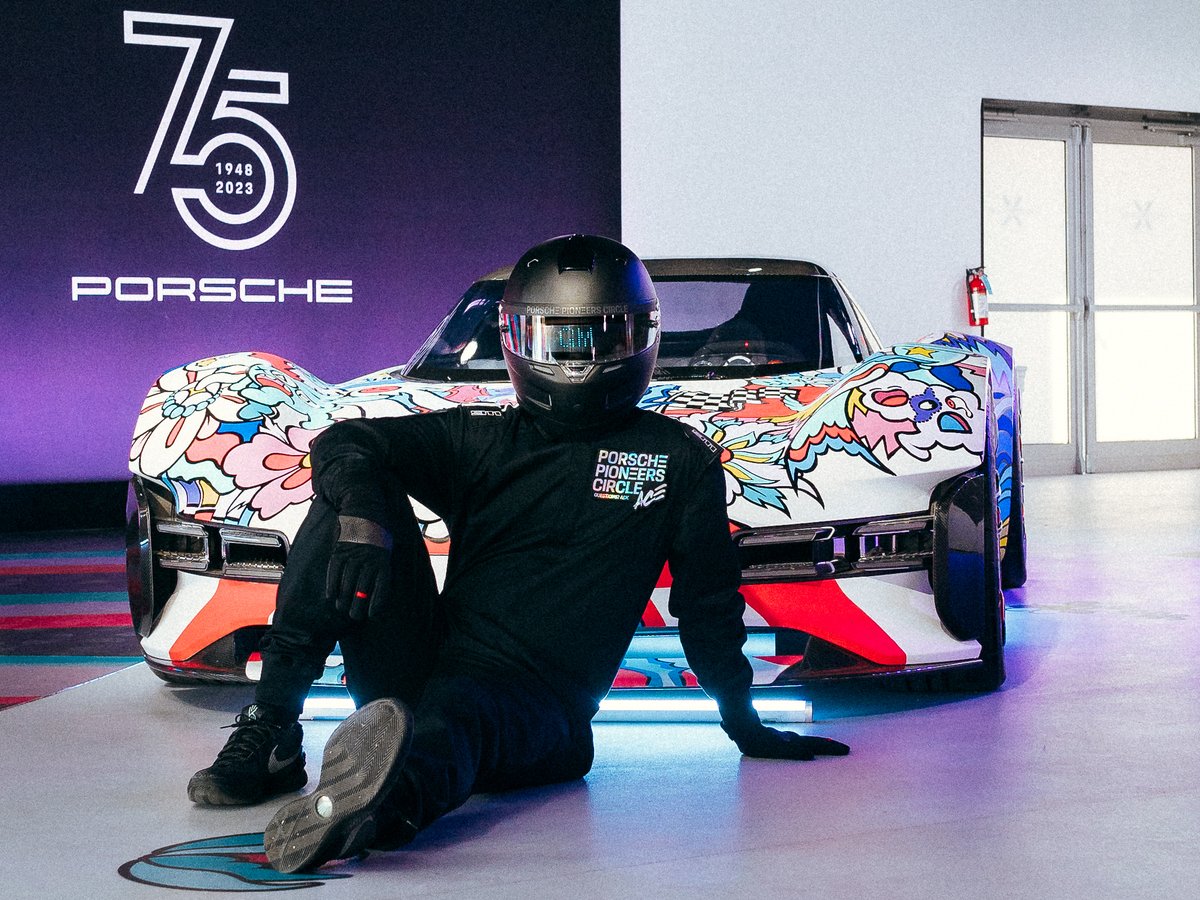 ACΞ x <a href="/vexx_art/">vexx</a> x <a href="/Porsche/">Porsche</a> 75years anniversary photo op? 💥 Probably our favourite moment from <a href="/sxsw/">SXSW</a> in Austin, Texas this year. 🇺🇸