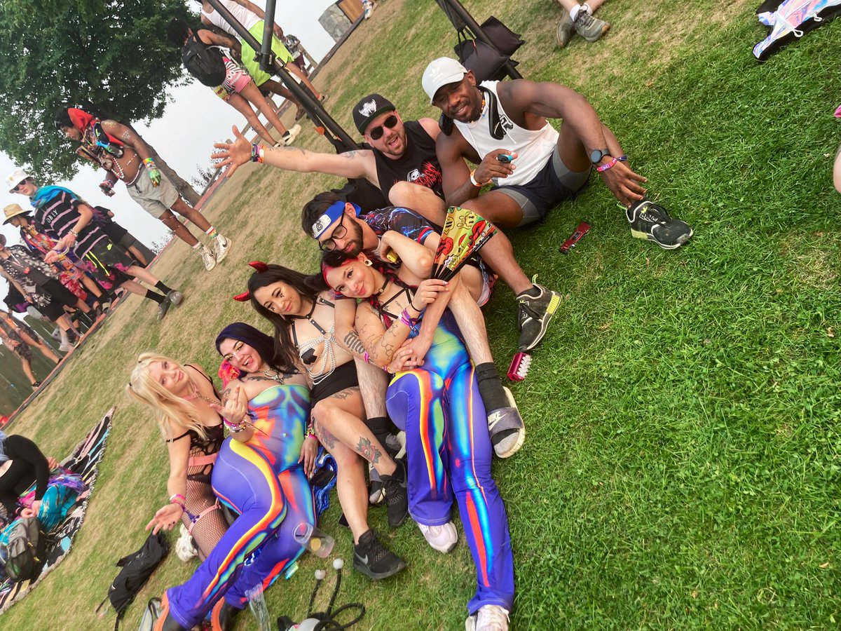 chloeejoeeyy's tweet photo. Bass canyon was literally a once in a lifetime experience, I don’t think I’ve ever been to a festival so fucking amazing lol. https://t.co/NE5cHqcdWD