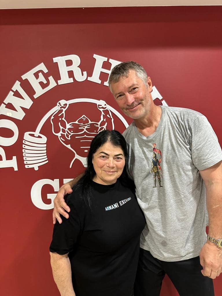 kolezev's tweet image. Вчера говорил с Евгением Ройзманом, он просил рассказать вот про это (дальше его текст):

«Помните, собирали деньги для маленькой Мирославы?
Всё получилось. Проплатили. Всё будет хорошо.
Оставшимися деньгами помогли нескольким детям, а 2.2 млн перекинули на важный сбор:

Вот…