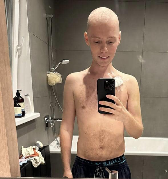 kolezev's tweet image. Вчера говорил с Евгением Ройзманом, он просил рассказать вот про это (дальше его текст):

«Помните, собирали деньги для маленькой Мирославы?
Всё получилось. Проплатили. Всё будет хорошо.
Оставшимися деньгами помогли нескольким детям, а 2.2 млн перекинули на важный сбор:

Вот…