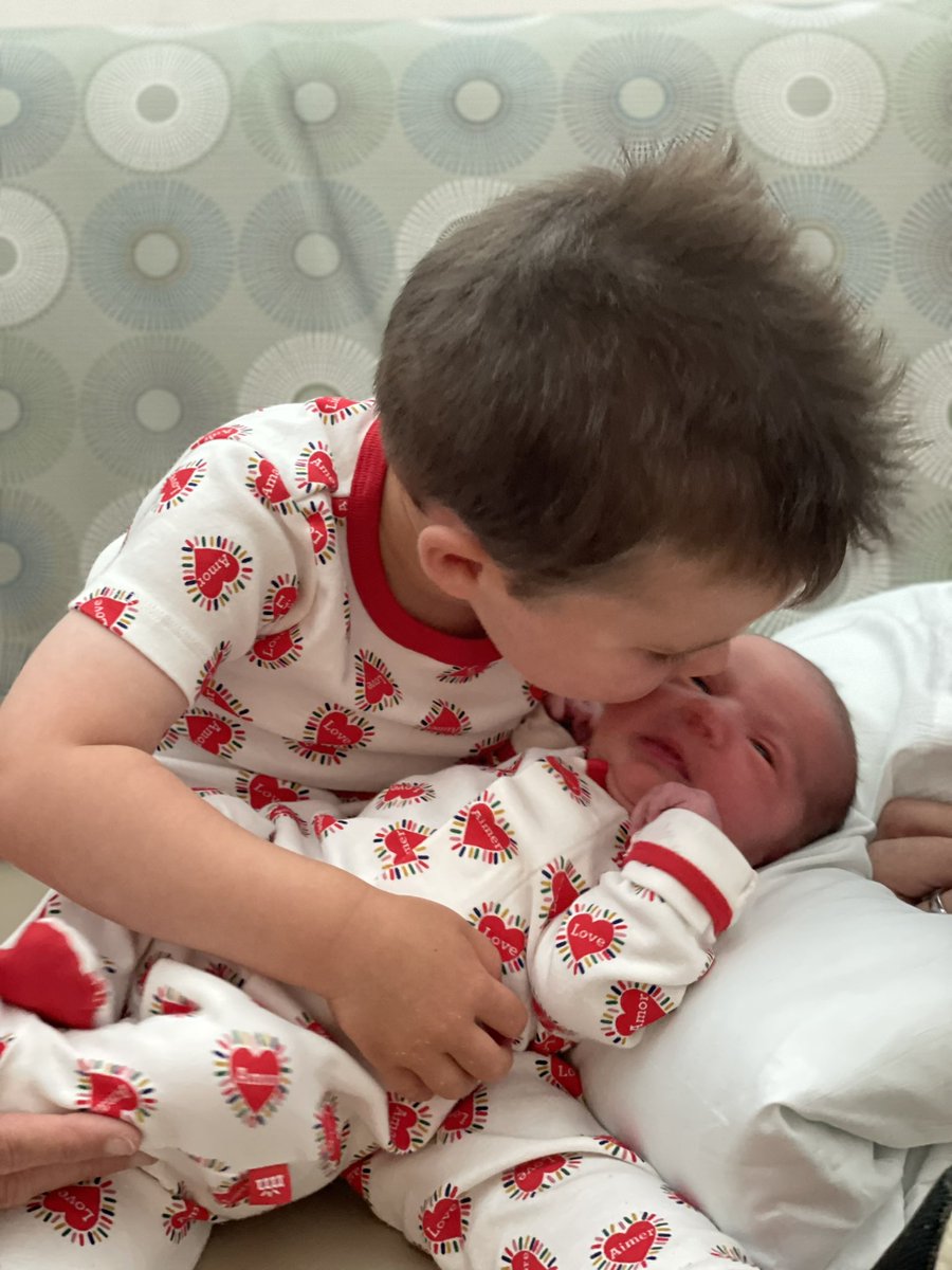 Sarah Hinkfuss tweet media