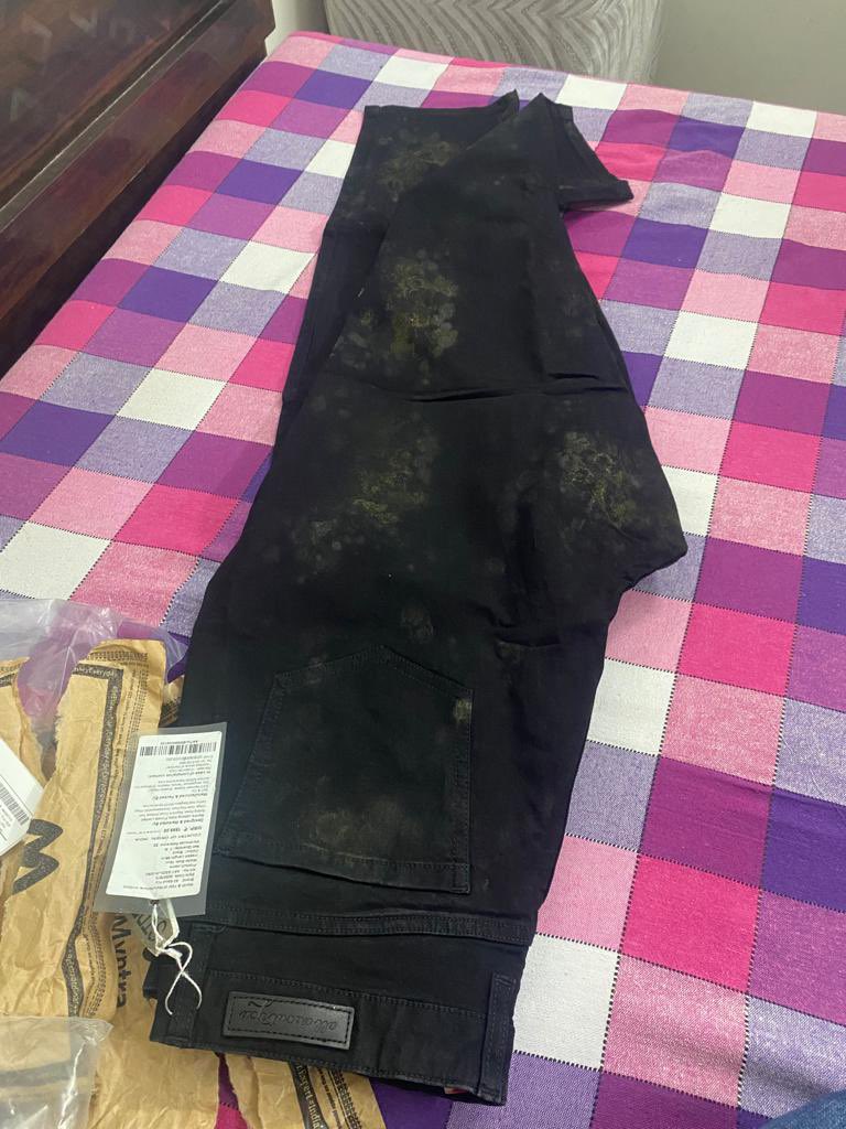 Pooja_2003's tweet photo. @myntra @myntra  you guys are hearing me since last 5 days.. the product needs either replacement or return.. it is not a big task.. do you think it is good to keep such fungus full clothe at home? Chasing for around a month for this order to exchange or return.. https://t.co/qrmnFOV6lE