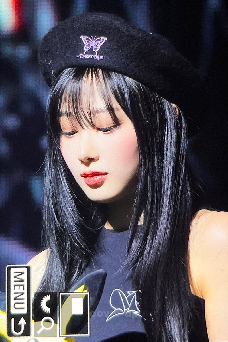 uchgaeri's tweet photo. GISELLE PLEASE KEEP USING BERETS https://t.co/zBiu9uYNjI