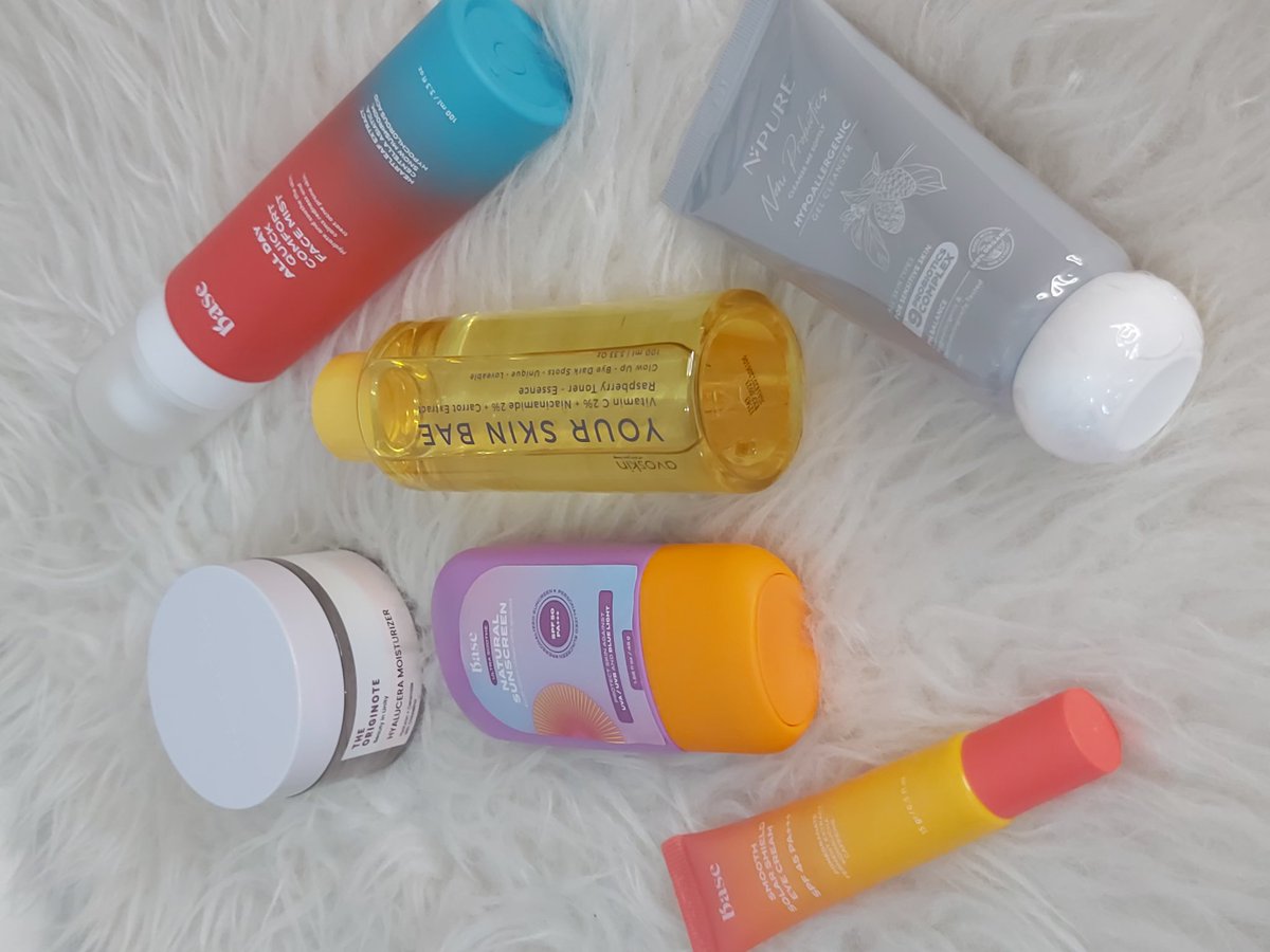 ahgasye's tweet image. My nowadays AM skincare routine.

Simple bcs I have a breakout on my face especially on my nose area with acne &amp;amp; peeling. 

P.S The eye cream is just additional and I'm new with Avoskin product, this is my first time tried it. 

#skincare #vegan #localproduct #skincareroutine