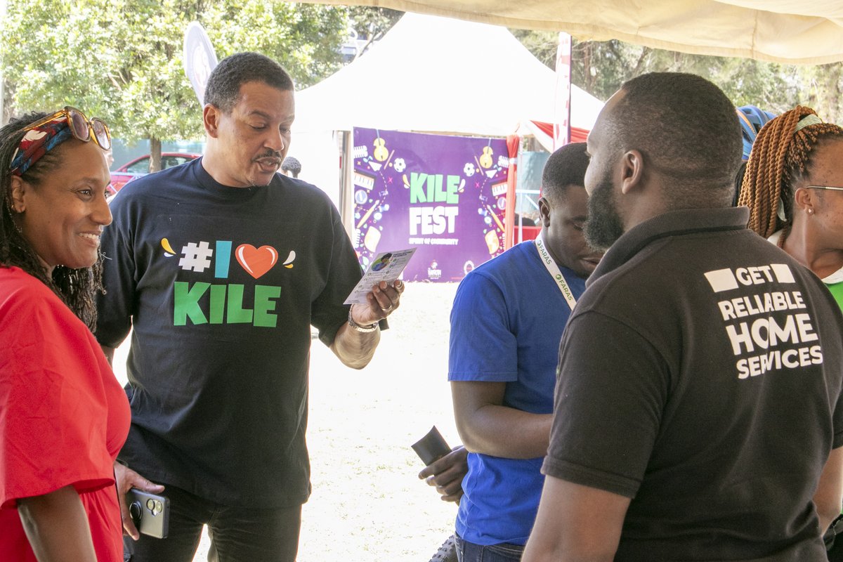 bingwa_services's tweet photo. About the weekend! 😃🎉

Bingwa was privileged to be at the first ever @KileFest  that was organized by the @Kiwanainfo in collaboration with the office of the MCA, @RobertAlai. 😊

A big thank to all those who visited our tent and took interest in our product Bingwa. 🙏

We look forward to interacting with you in more of these events in the not so distant future.😊

Thank you for choosing Bingwa! Your number 1 app in Kenya for RELIABLE home services. 👌

#1AppForReliableHomeServices #BingwaBeautyHomeServices #BingwaReliableHomeServices #BeautyServices #BingwaServices #BingwaHomeReliableHomeServices #Kilefest2023