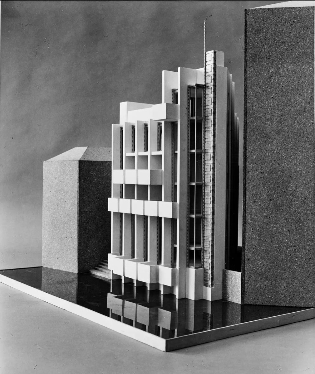 architext14's tweet photo. Unbuilt Venice. The inspiration for each of these architects’ proposals: Wright masieri memorial = lagoon reeds, corbusier hospital = piles/pilotis, Kahn Palazzo dei Congressi = bridges, miralles IUAV = building dormers. https://t.co/UOI88ZdlgP