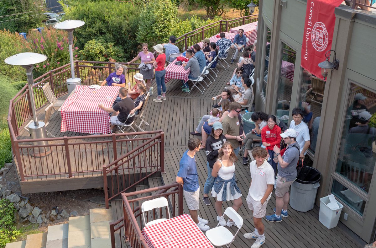 CornellClubWW's tweet photo. CCWW's Annual Picnic was a huge success! Some pics from that event follow.  #cornellalumni #gobigred #cornell #cornellclubww #cornellalumniassociation https://t.co/tZ7p3O5r9f