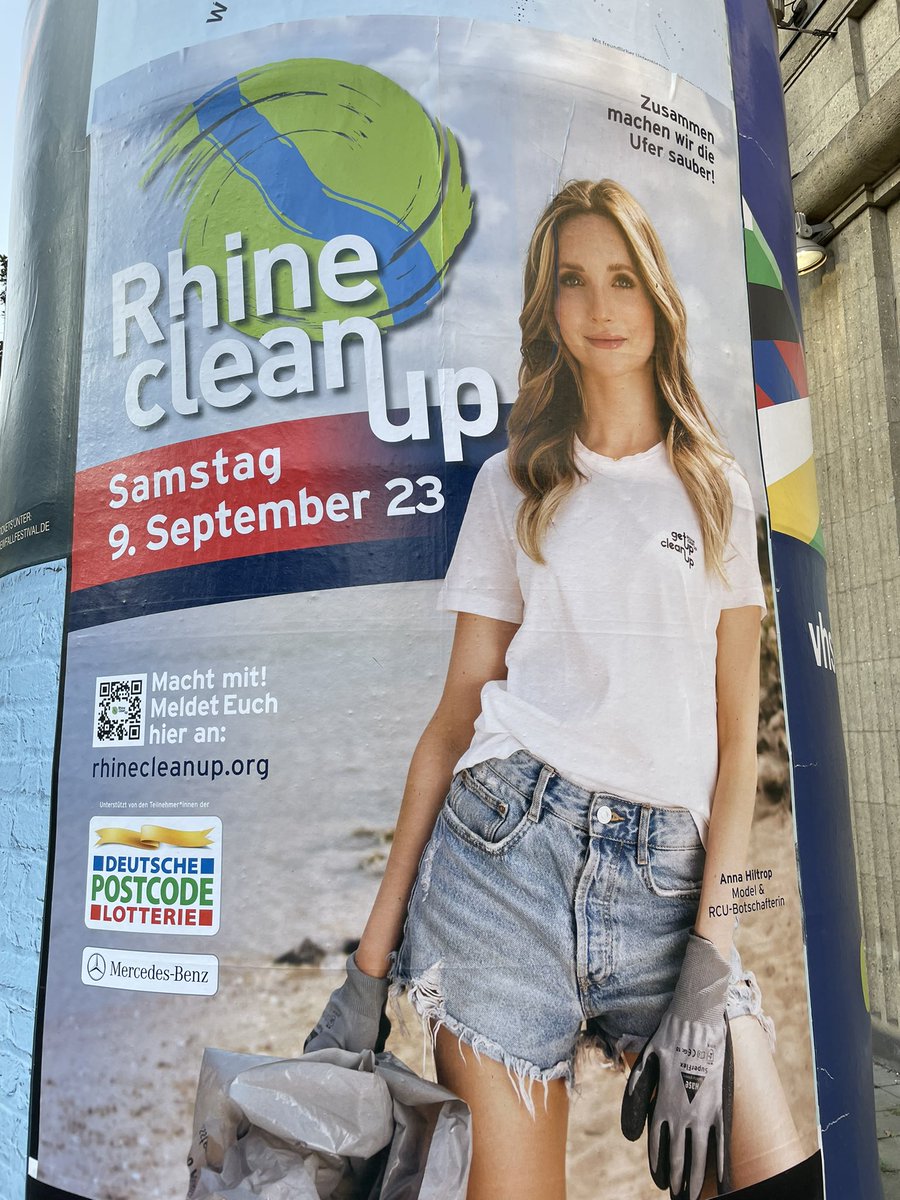 ManuEMG's tweet photo. Warum nicht Rheinigung?
#RhineCleanUp https://t.co/fydpLcJk2B