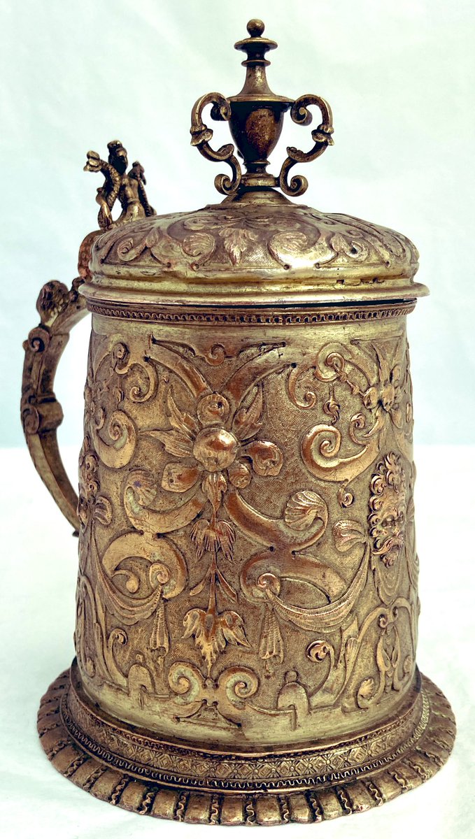 BassetlawA's tweet photo. A mid Victorian gilt copper electrotype copy of a 17th century German lidded tankard. #antiques #tankards #electrotype https://t.co/iozuiXFRhL