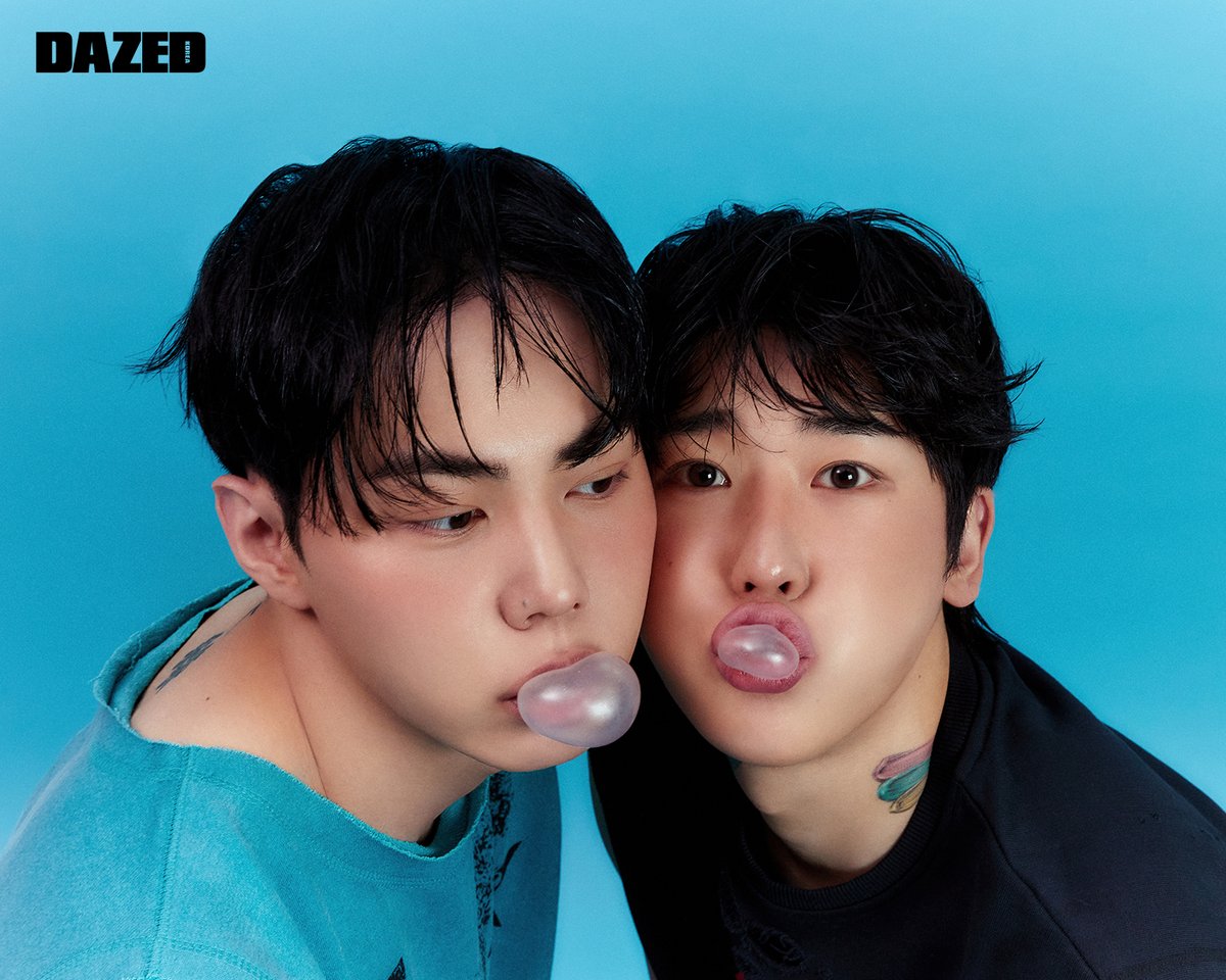 DazedKorea's tweet photo. 우리의 연애

국내를 비롯해 해외에서도 뜨거운 반향을 불러일으키고 있는 <남의연애 2>의 중심에 선 준성과 성호, 이른바 ‘준성호’. 촬영이 끝난 후 모두가 바라던 현실 커플이 된 이들의 첫 패션 화보와 인터뷰.

#이준성 #신성호 #준성호 #남의연애2 https://t.co/AcmCDL6JEd