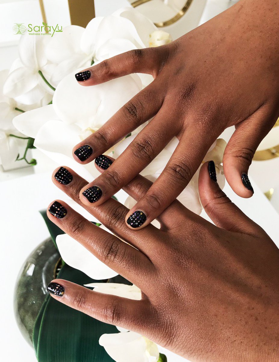 From exquisite designs to pristine finishes, we turn nails into works of art. Discover the beauty of self-expression through nails. 💅 

#SarayuNailBar #SarayuWellness #HiddenGemKaren