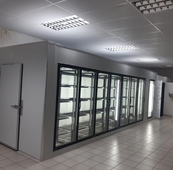 mabutho7's tweet photo. @Sixty60_Tweets For all your refrigeration requirements. Repairs, services or even built from scratch please contact MH COLDROOMS 0814809678/0734767483 https://t.co/FiWTfITT5B