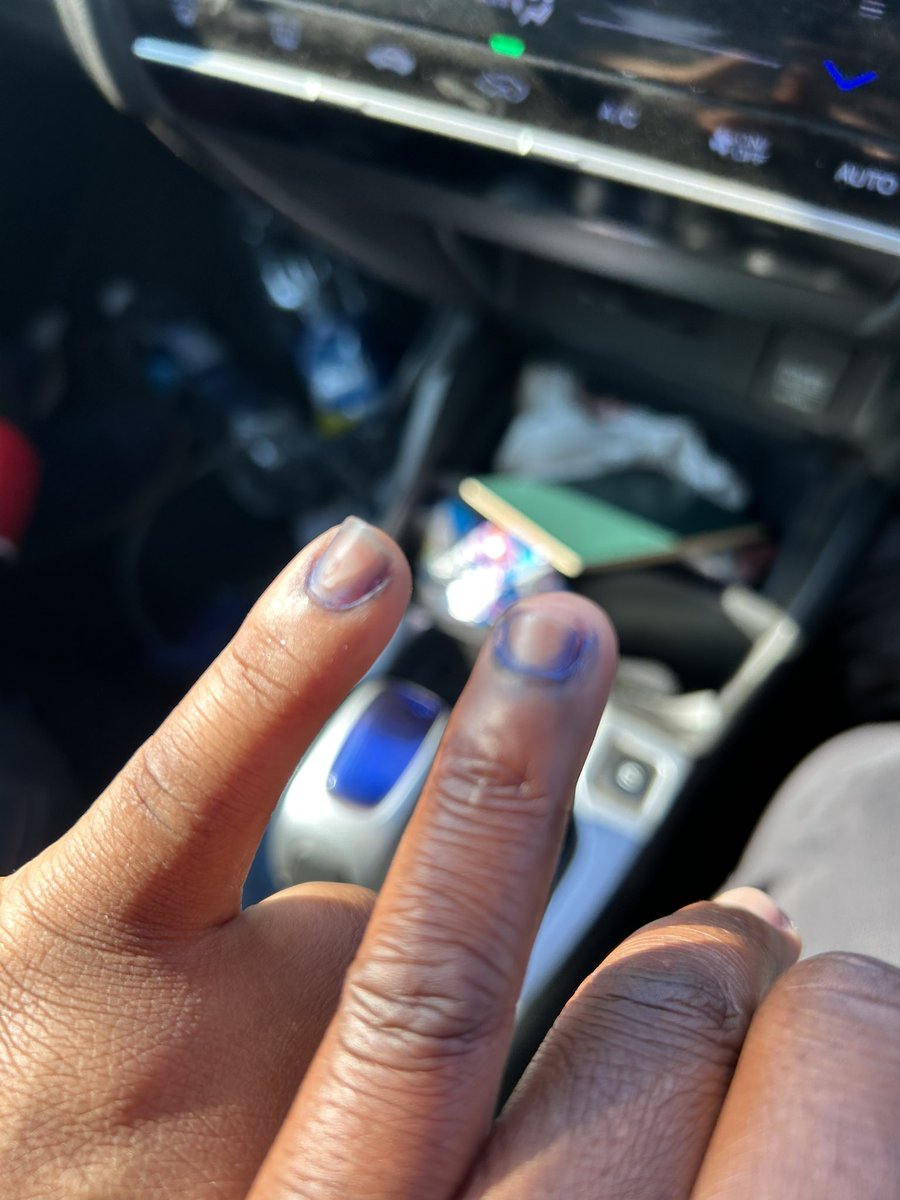 innongwaru's tweet photo. Ini nemunhu wangu tadzifambira! #TakaNoVoter #CCC4Everyone https://t.co/aeBdzU21IR