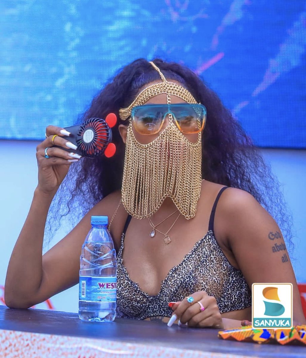 ayub_kabucho's tweet photo. Which team are you ?
1. Team Sheebah
2. Team Cindy
The #Battlefield2042 #sheebavscindy #ZzinaLifeStyle https://t.co/4Z5xxsjVdI