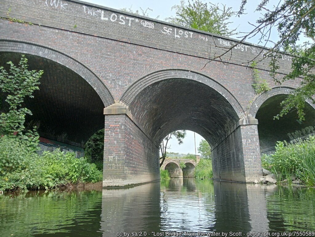 Picture of the Day from #Derbyshire, June 
#Lost #bridge #RiverErewash #BlueBrick #LongEaton #potd  geograph.org.uk/p/7550589 by Scott