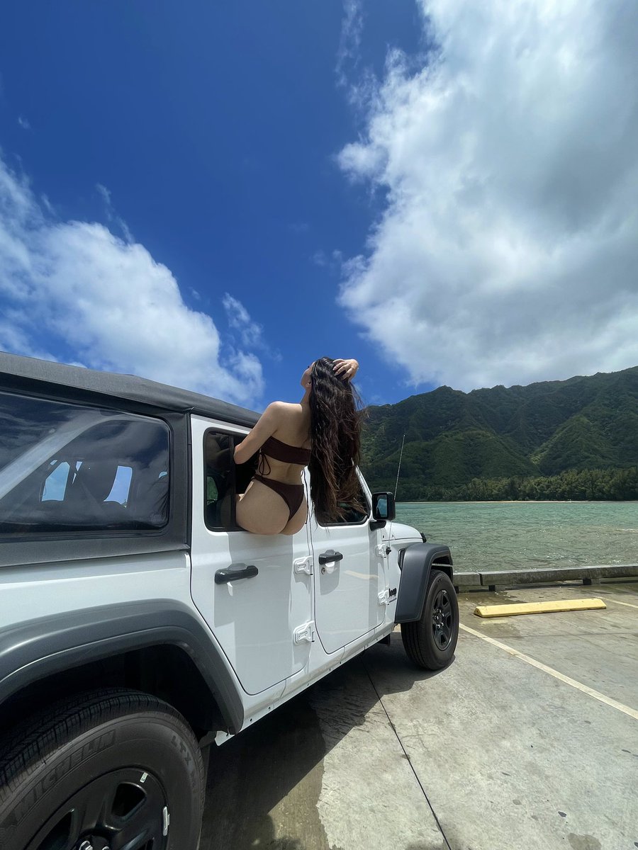 uhlysiuh's tweet photo. suns out… https://t.co/P8PEuVV7gI