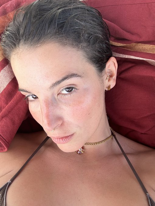 HonGuEADA 🍄 https://t.co/SsDEtYJcoz