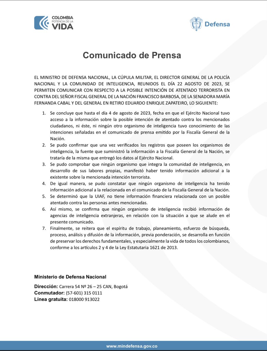 RobertoMTico's tweet photo. CONFIRMADA información que teníamos. Ninguna fuente de inteligencia extranjera, en especial de EE.UU.avala el supuesto atentado del ELN contra el delincuente Barbosa @FiscaliaCol, la mula Cabal y el forajido Zapateiro. Hay que investigarlos en lo penal junto a Vicky Dávila. @CIDH https://t.co/1FlZPo0FzP