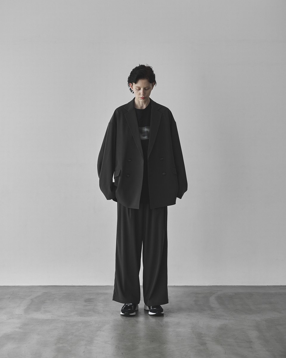 SENKENplus's tweet photo. EC発Z世代向けブランド「リメール（remer）」　4年目で年商10億円へ　実店舗も好調、訪日客を獲得
https://t.co/TDYyQsk4rg https://t.co/1bzH0wGPqR