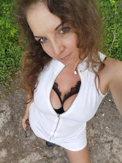 DU NOUVEAU 😍 sur 📷https://t.co/skPE5TY2Uj https://t.co/R9NxmVCO54