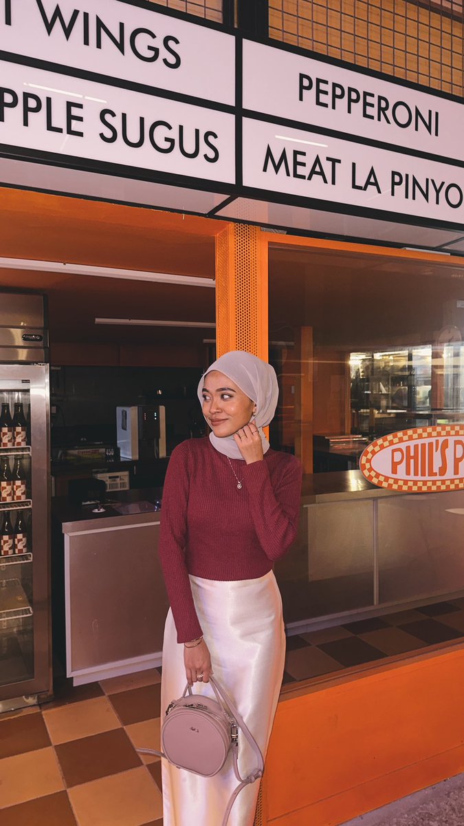 ztiwhb's tweet photo. in love with my outfit 🍒🫧 https://t.co/gnjnuLxeaA