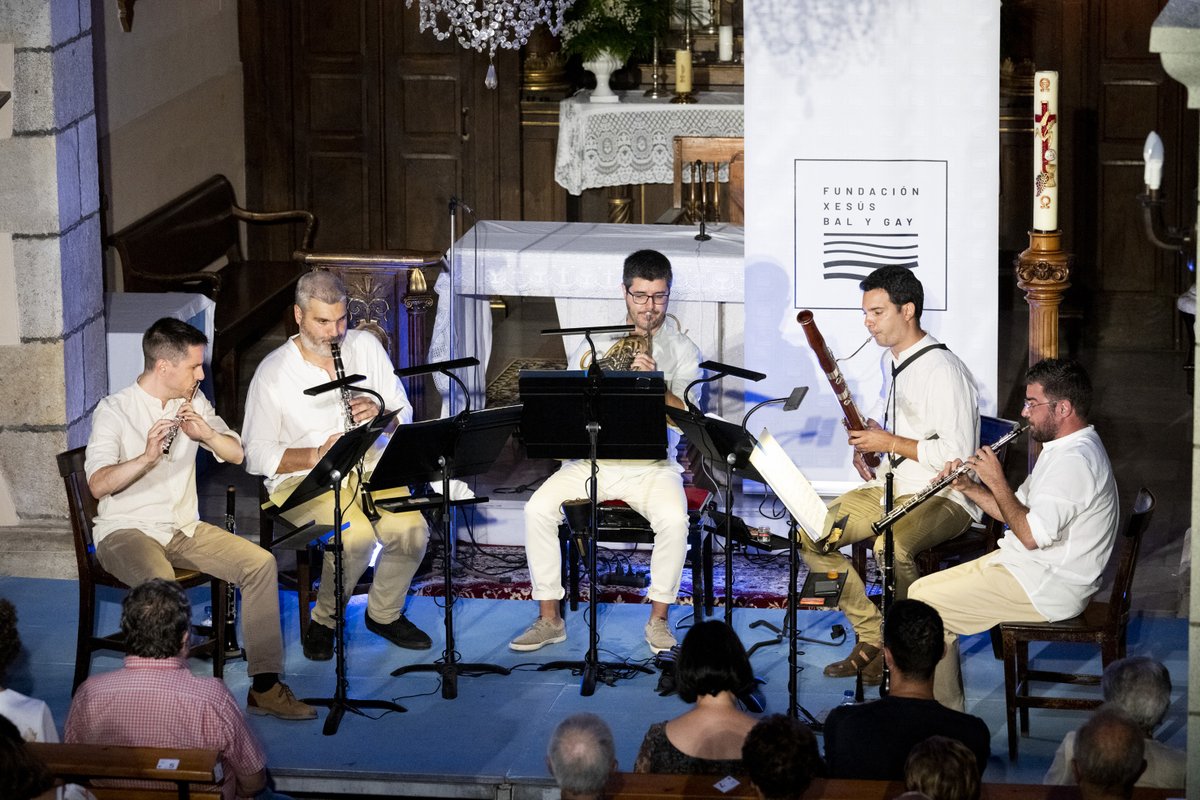 FestivalBalyGay's tweet photo. 🪈 Maravillosa actuación del quinteto de viento @ZoarEnsemble, grupo nacido en A Coruña y formado por Joan Ibañez (flauta), David Villa (oboe), Antonio Suárez (clarinete), Benjamín Iglesias (trompa) y Álex Salgueiro (fagot).

📸 @XaoraFotografos https://t.co/VGLDxFdmy4