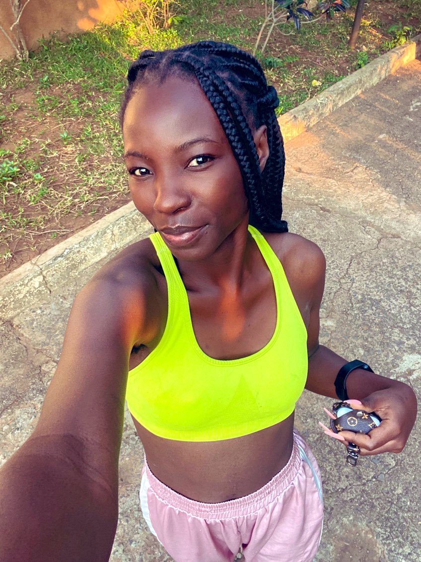Whami20's tweet photo. Your body is poetry 🏋️‍♀️ https://t.co/WViiSfYKwz