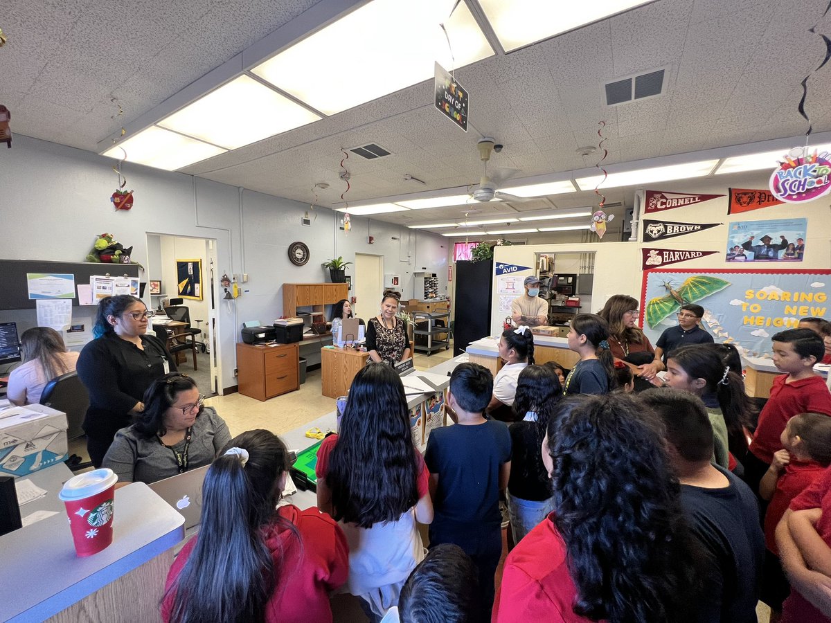 Room 72 did such an AWESOME job partnering with our TK class as we rotated between our school’s different PBIS stations and learned how to “SOAR” when we’re on campus! #soaringtonewheights #goforthegold #nlmunified <a href="/sanchezdragons/">Sanchez Elementary</a> <a href="/nlmusd/">Norwalk-La Mirada Unified School District</a> #Kibic72