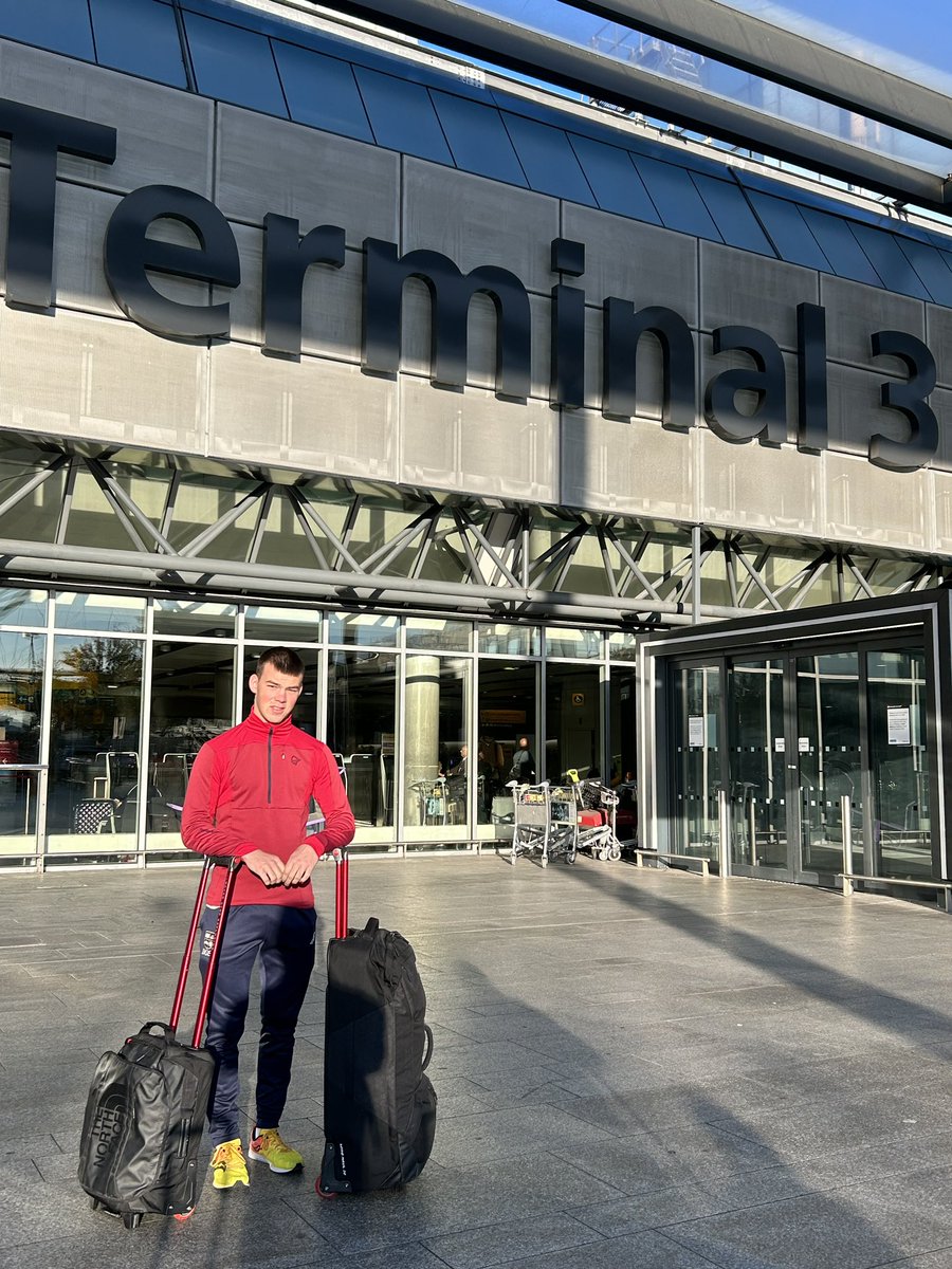 BGSRUFC's tweet photo. We wish Joseph we as he leaves ‘Blighty’ to start his Degree and the next exciting stage of his rugby in Charlotte, North Carolina @ BelmontAbbey. Another superb success story and example of how sport helps create opportunities in life! 

Well done Joe! @BGS_OBs @BradfordGrammar https://t.co/hRUdfmMfA6