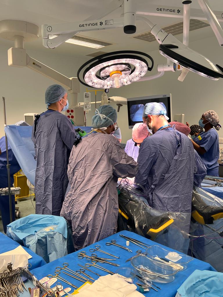 ImperialNHS's tweet photo. After over 25 years of research, a team co-led by surgeons at @ImperialNHS and @OUHospitals has performed the UK's first womb transplant - and given a woman born without a functioning womb the possibility of getting pregnant and carrying her own baby (1/2). https://t.co/3Vackw2gAK