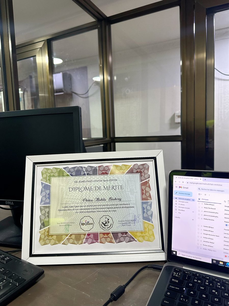 ingénieure Makila👷🏾‍♀️🇨🇩 #KimBox tweet media