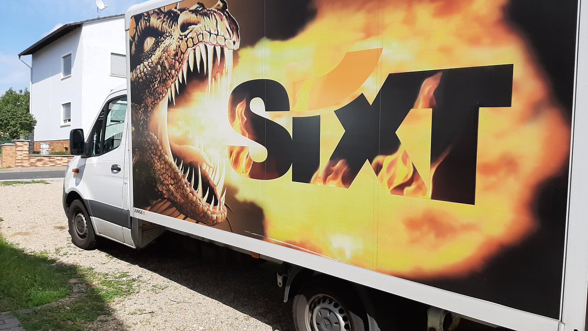 Auf der <a href="/gamescom/">gamescom</a> wird unser Team von <a href="/SpeedrunsDE/">SpeedrunsDE | Wir lieben Speedruns</a> mit einem Stand in Halle 1 vertreten sein und in den nächsten Tagen eine tolle Produktion zum Thema Speedruns präsentieren, für Zuschauer im Stream als auch vor Ort.

Schaut doch bei ihnen vorbei und sagt "Hallo".