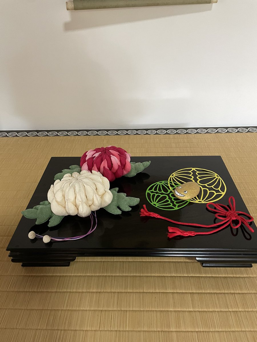 hiroko153108's tweet photo. 8月も下旬です
9月の重陽の節句ね
準備をしました
菊の節句ですね❣️

#旧吉原家住宅
#藩境のまち
#小保、榎津
#重陽の節句
#菊の節句
#ベタベタゴールド https://t.co/SJ42yCyO4T