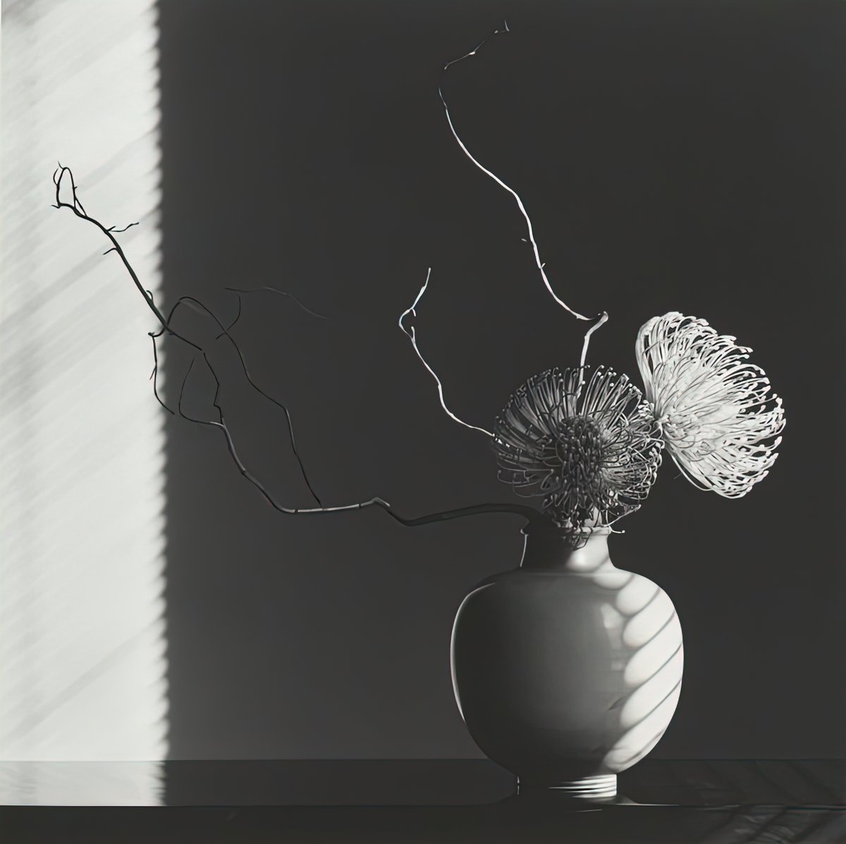 Anna_15_06_099's tweet photo. 📸Robert Mapplethorpe https://t.co/bO5z0owqA2