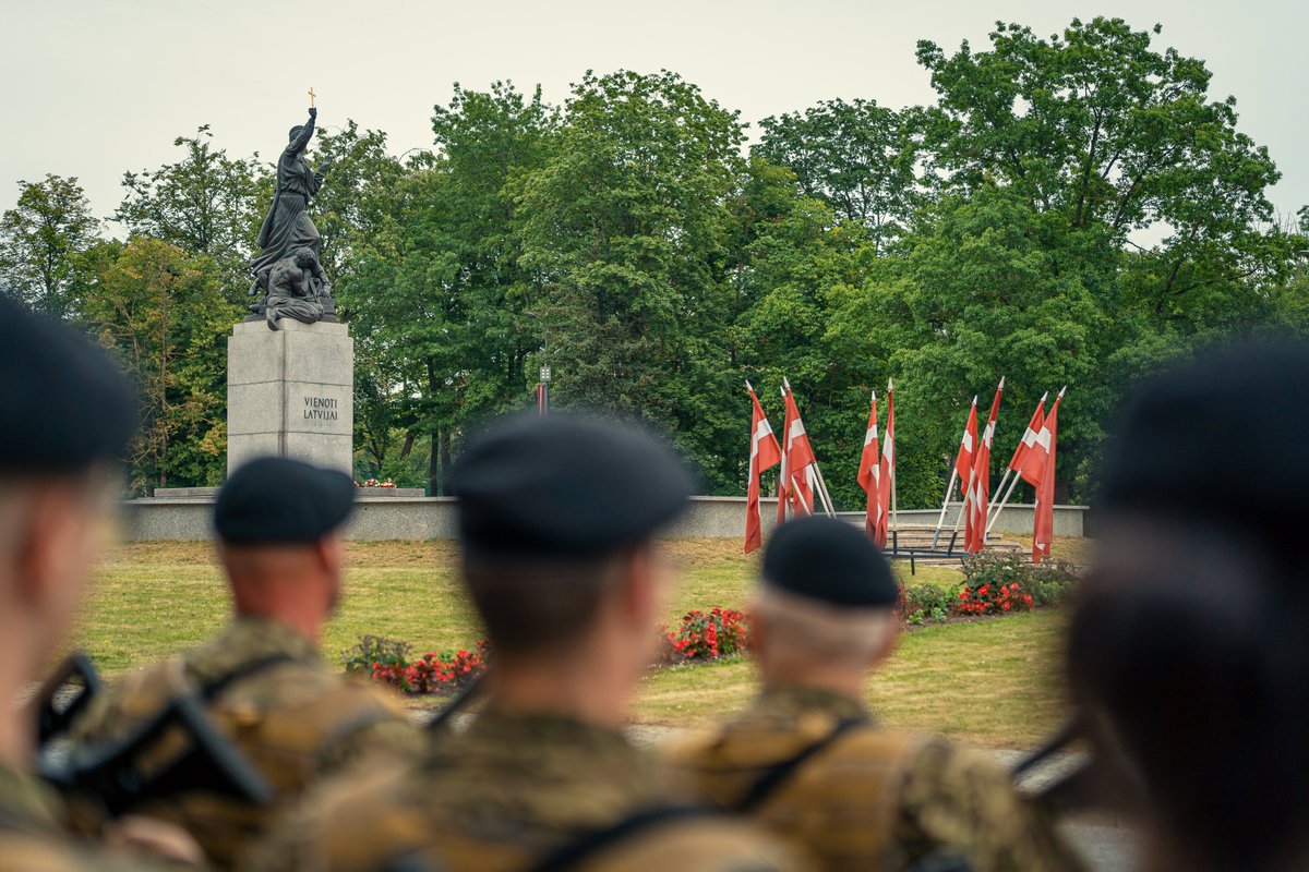 🇱🇻 Šodien ir mūsu Zemessardzes dibināšanas 32. gadadiena.
Sveicam katru karavīru, veterānu un civilo darbinieku, no sirds pateicamies par Latvijas sargāšanu!